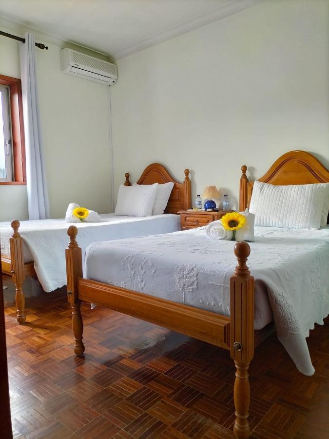 Anoitecer Itinerante Al - Antiga Residencial O Garfo Bed & Breakfast Ponte de Lima Exterior photo